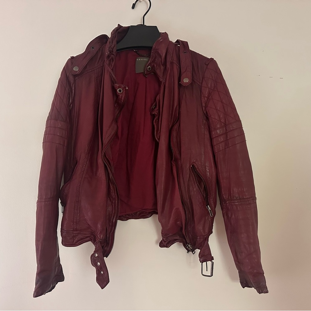 Muubaa burgandy vintage leather bomber. Size:8.